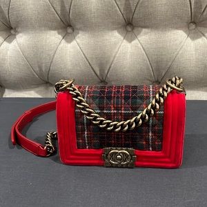 CHANEL PARIS-EDINBURGH Red Tartan/plaid Velvet Tweed Small Boy Bag